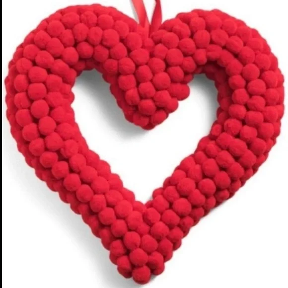 Be My Valentine!! Red Pom Pom Heart Wreath & Two Matching Heart Garden Flags - Picture 3 of 11